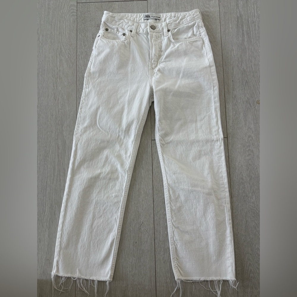 ZARA WHITE DENIM JEANS